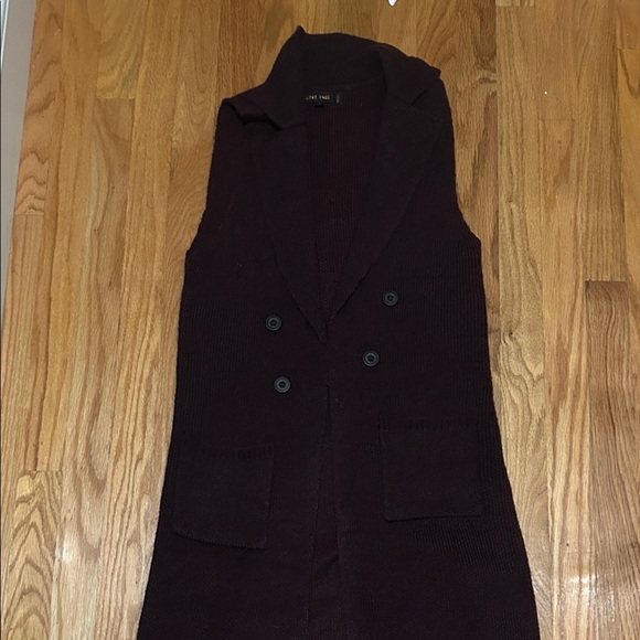 Love Tree Burgundy Sleeveless Sweater Vest - Picture 1 of 4